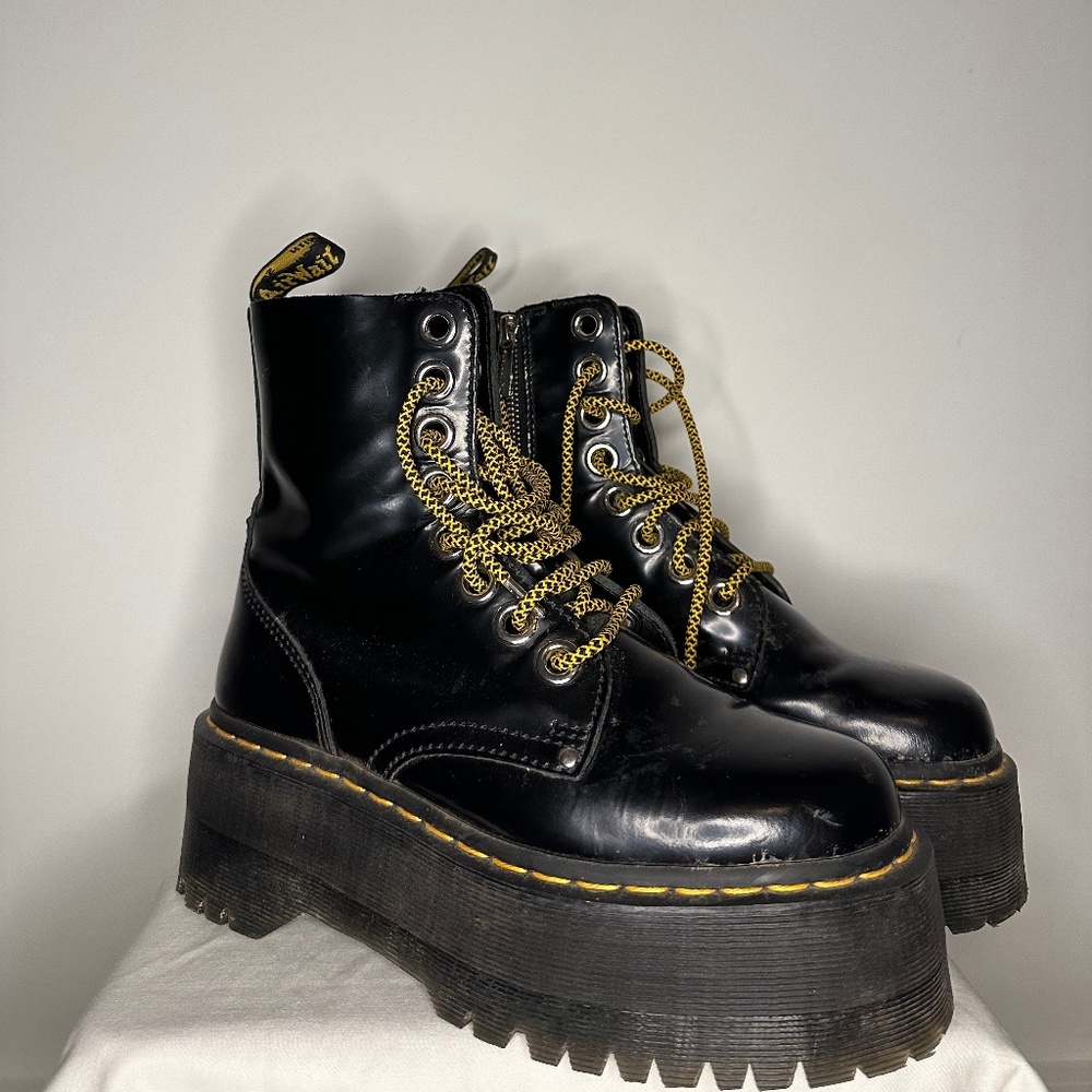 Doc Marten Platform Boots size 7